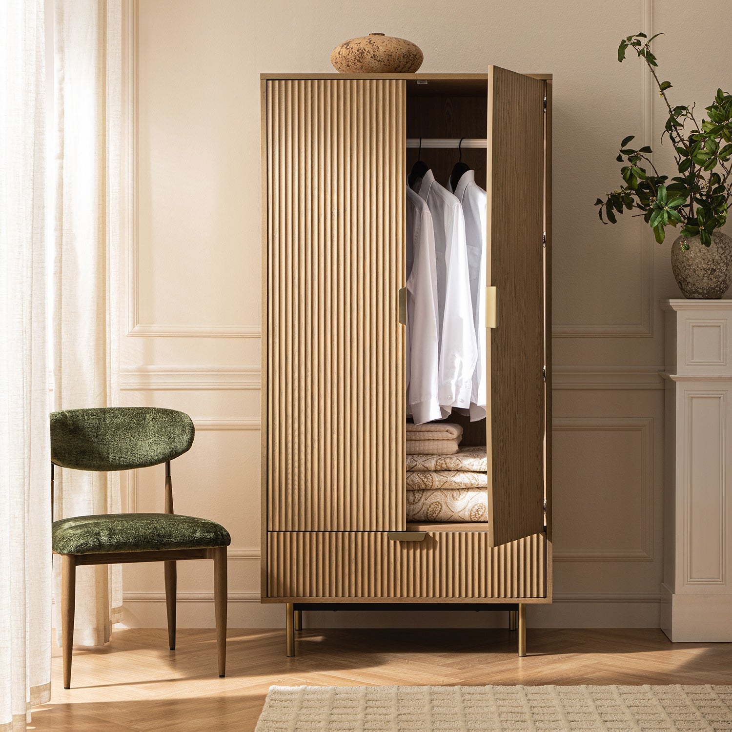 Richmond Ridged Double Wardrobe with Drawer, Light Ash