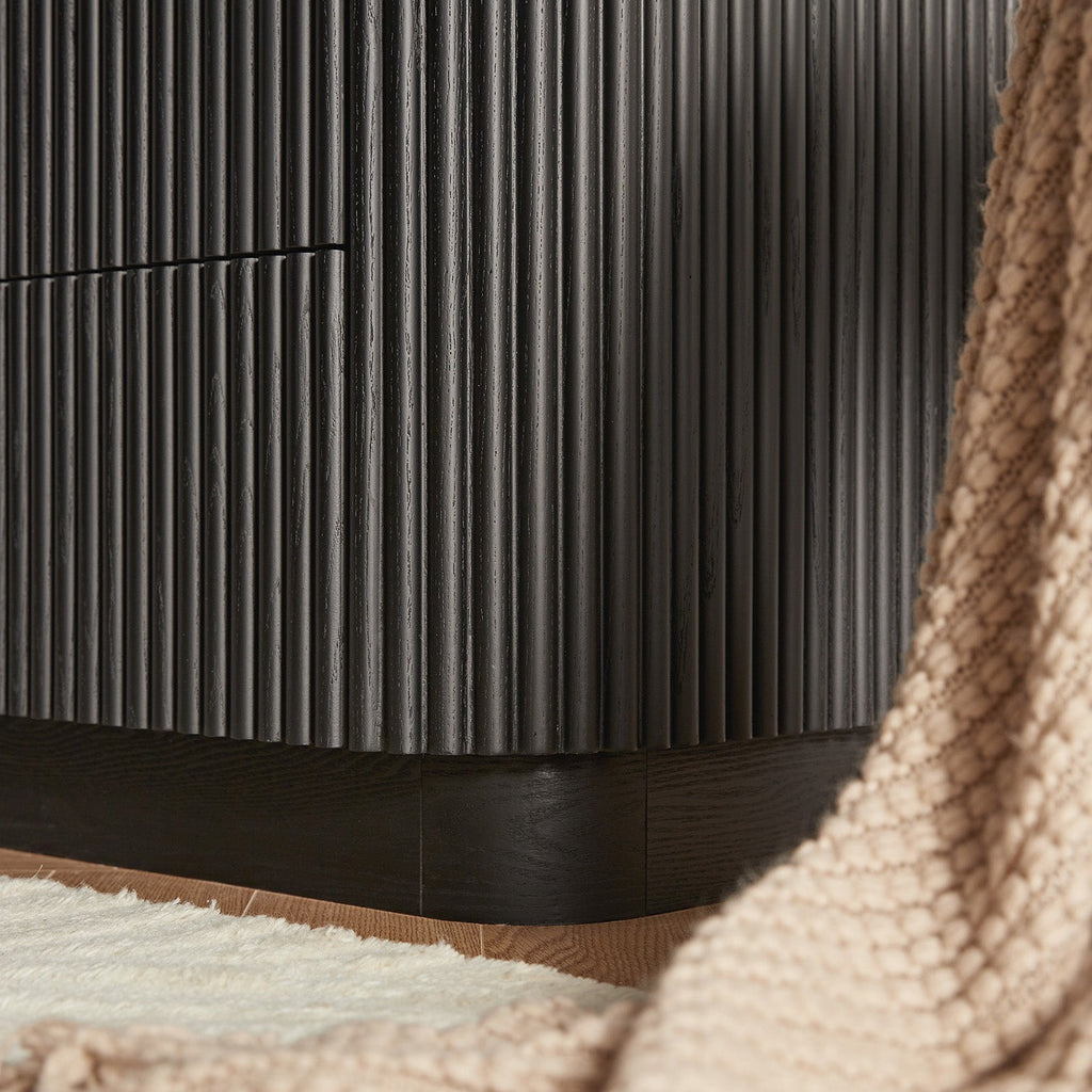 Maru Chest of 5 Drawers, Black