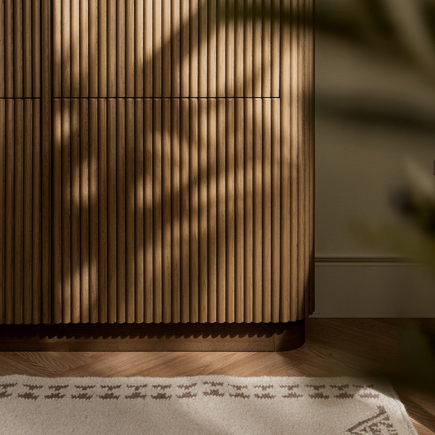 Maru 4-Door Shoe Storage Cabinet, Silver Oak