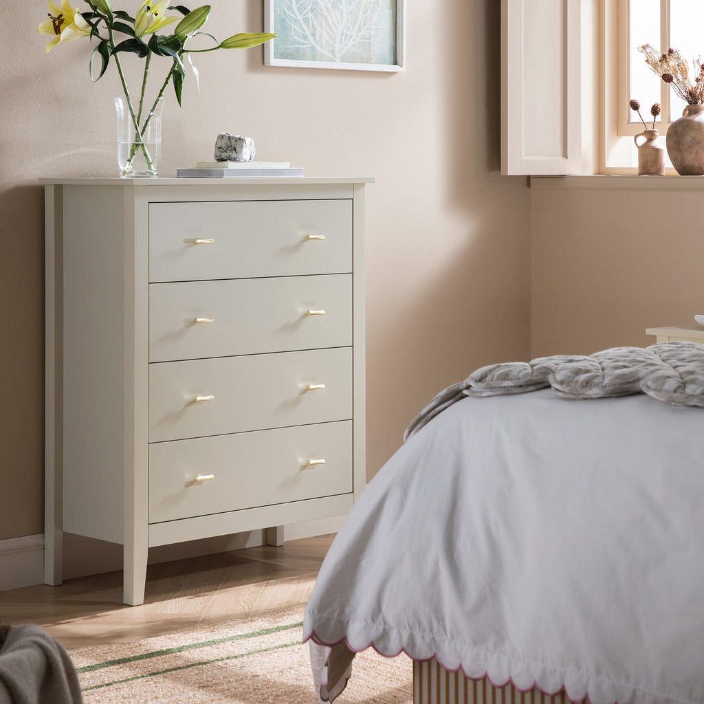 Oakham Chest of 4 Drawers, Shaded White