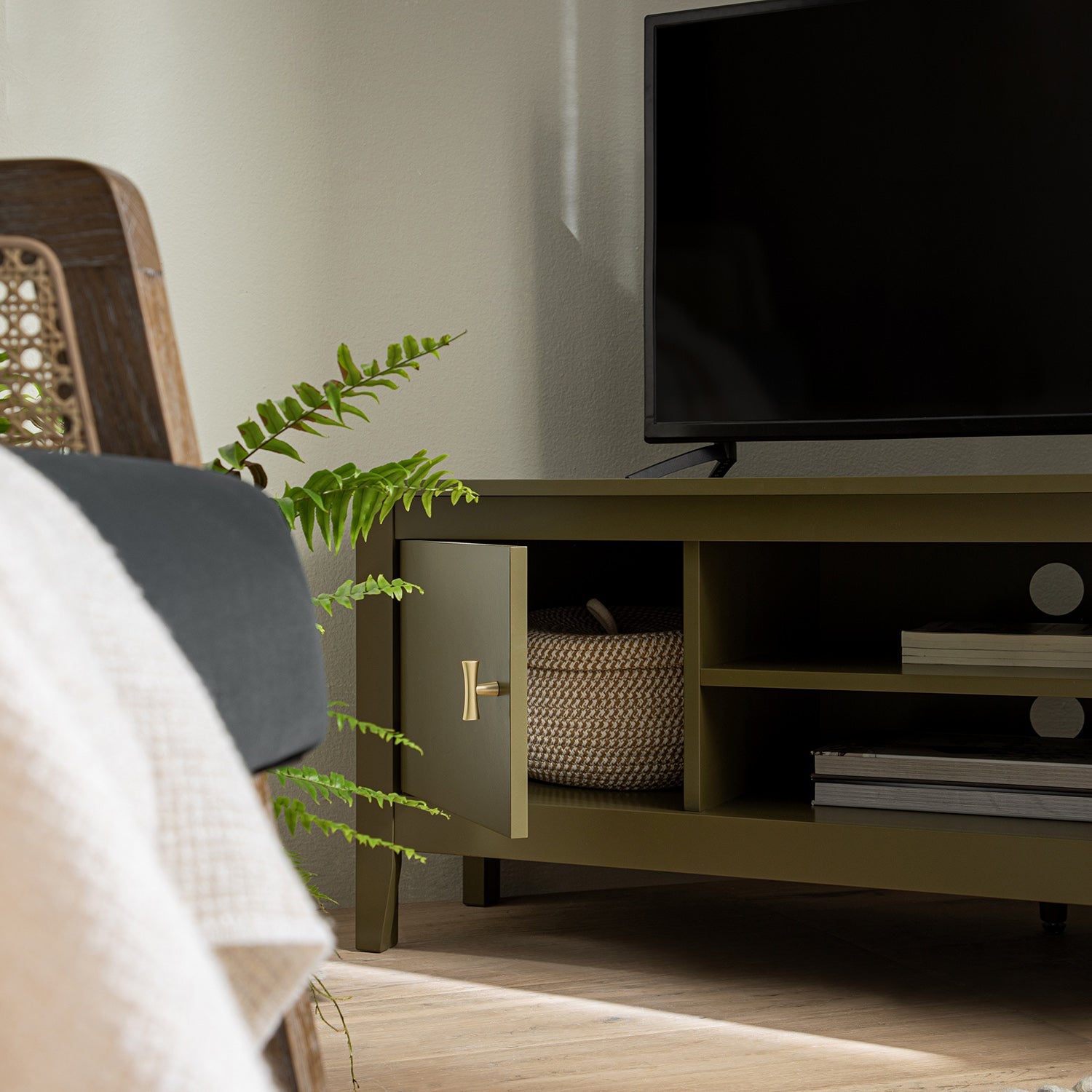 Oakham 120cm Corner TV Unit, Olive Grove