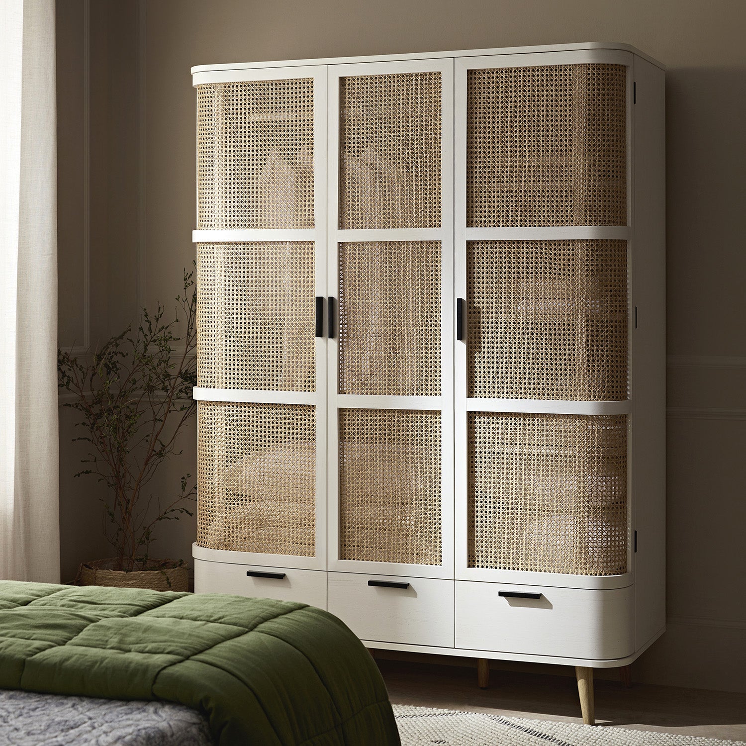 Izzy Curved Rattan Triple Wardrobe, White