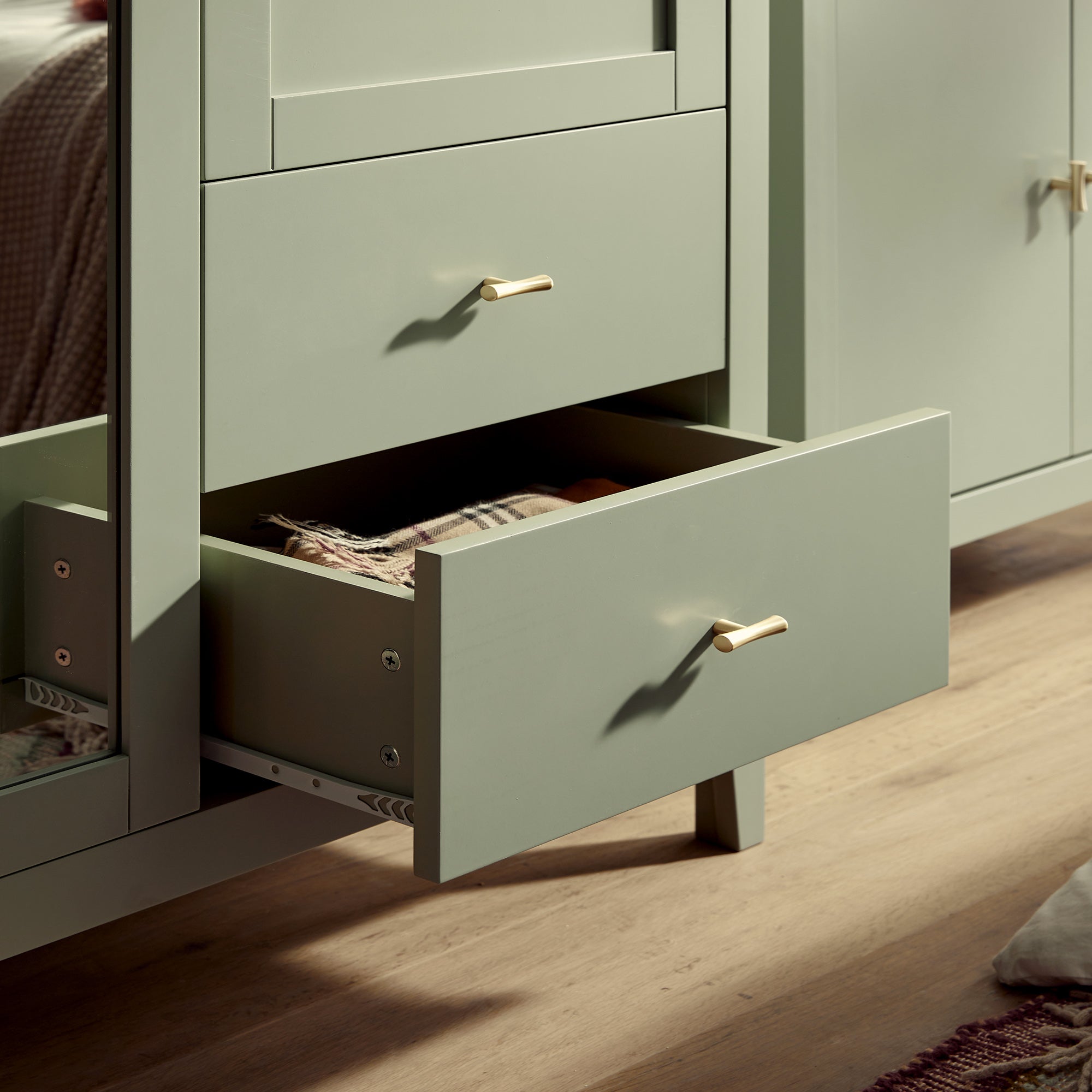 Oakham Mirrored Double Wardrobe, Desert Sage
