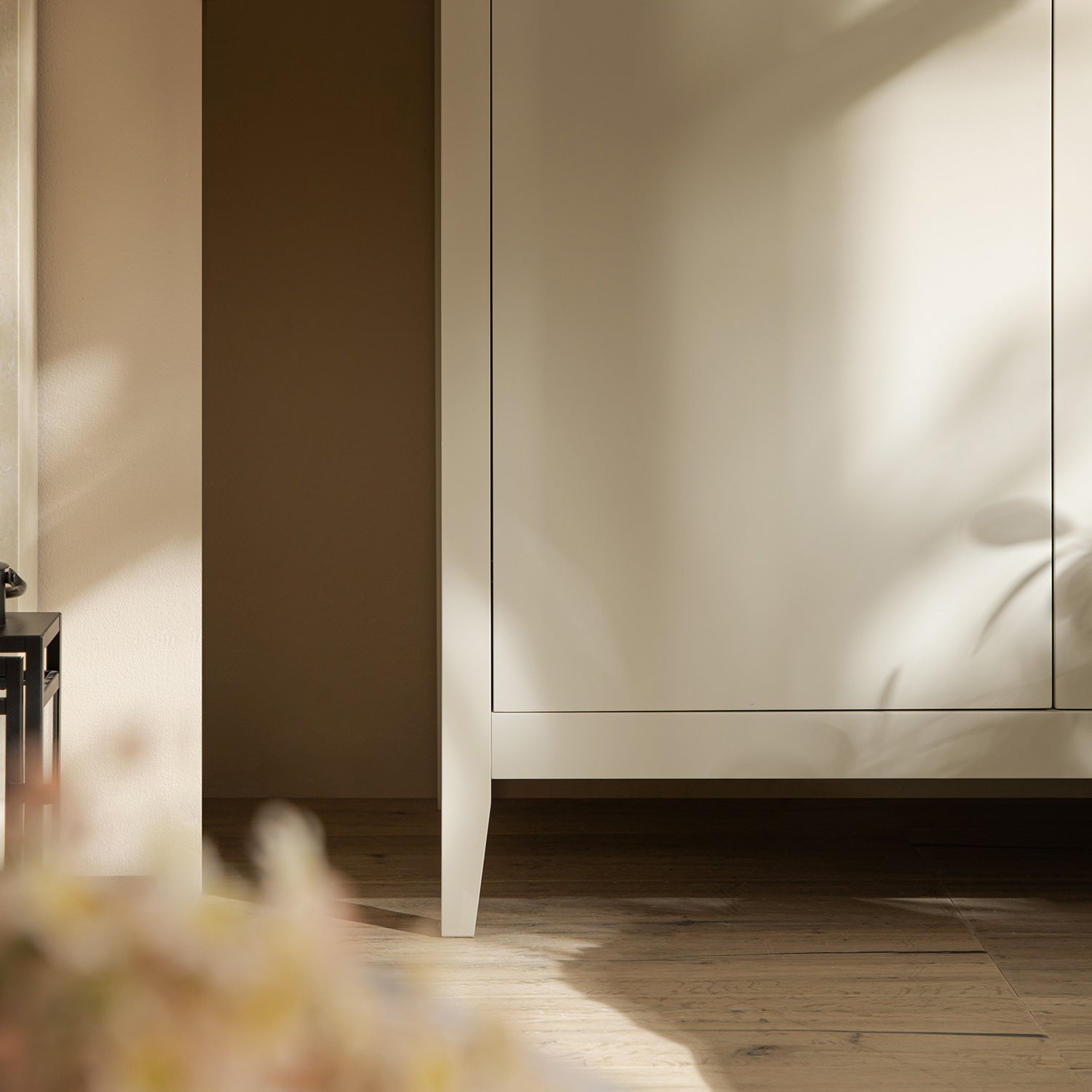 Oakham Triple Wardrobe, Shaded White