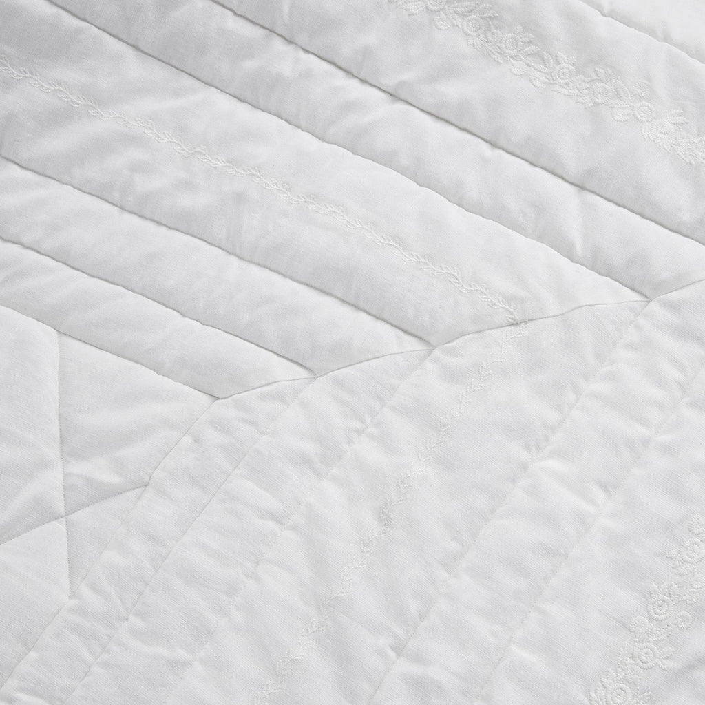 Esmeralda White Floral Embroidered Quilted Linen Blend Bedspread