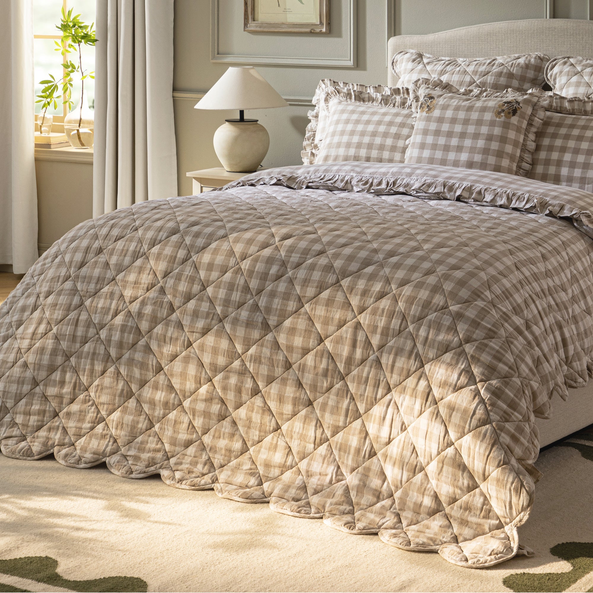 Matilda Beige Gingham Scallop Quilted Linen Blend Bedspread