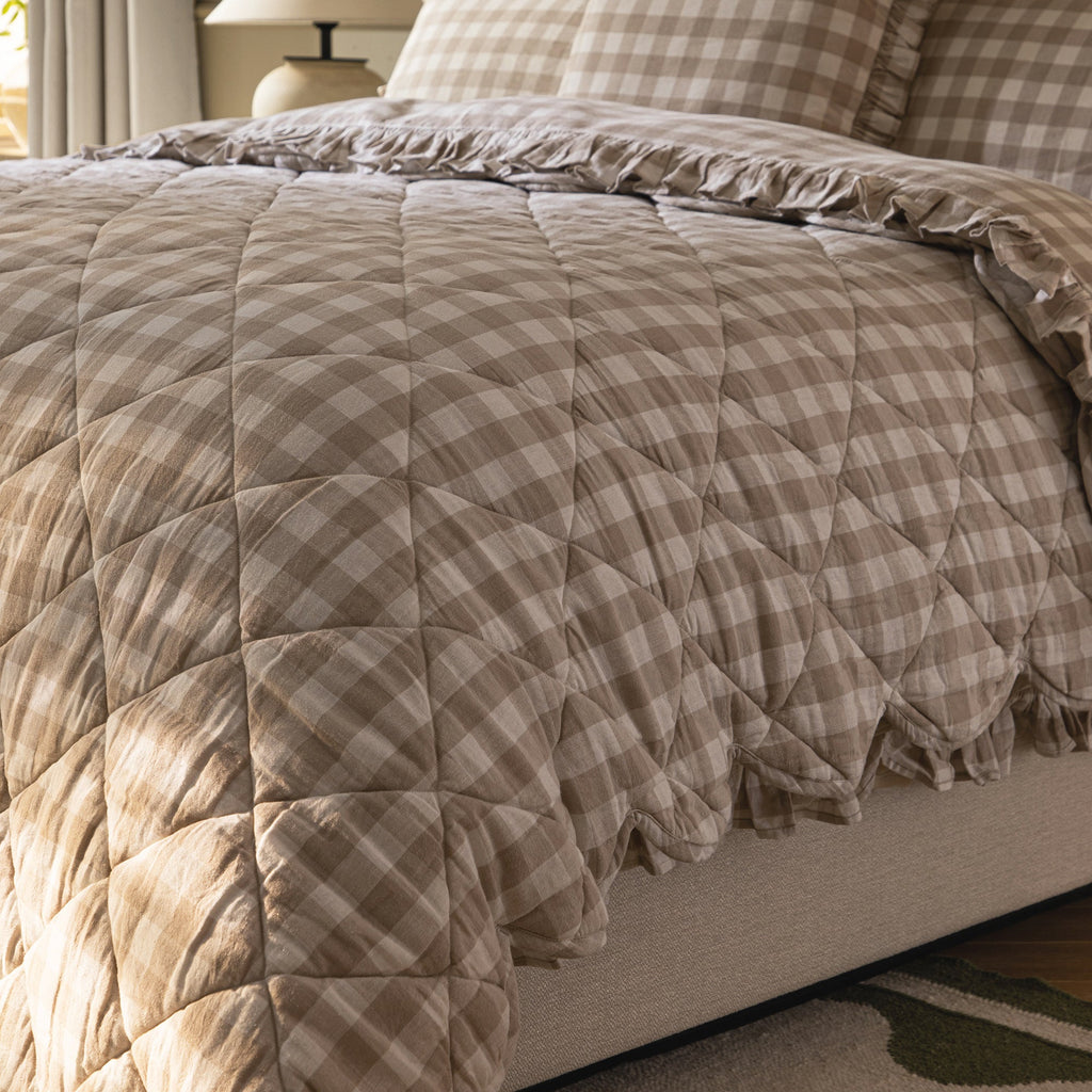 Matilda Beige Gingham Scallop Quilted Linen Blend Bedspread