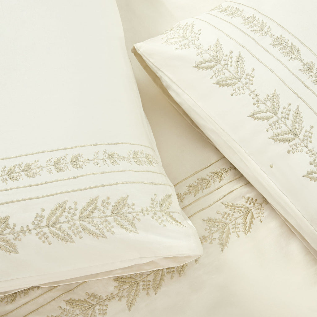 Gabrielle Ivory Leaf Embroidered 600 Thread Count Cotton Sateen Duvet Set