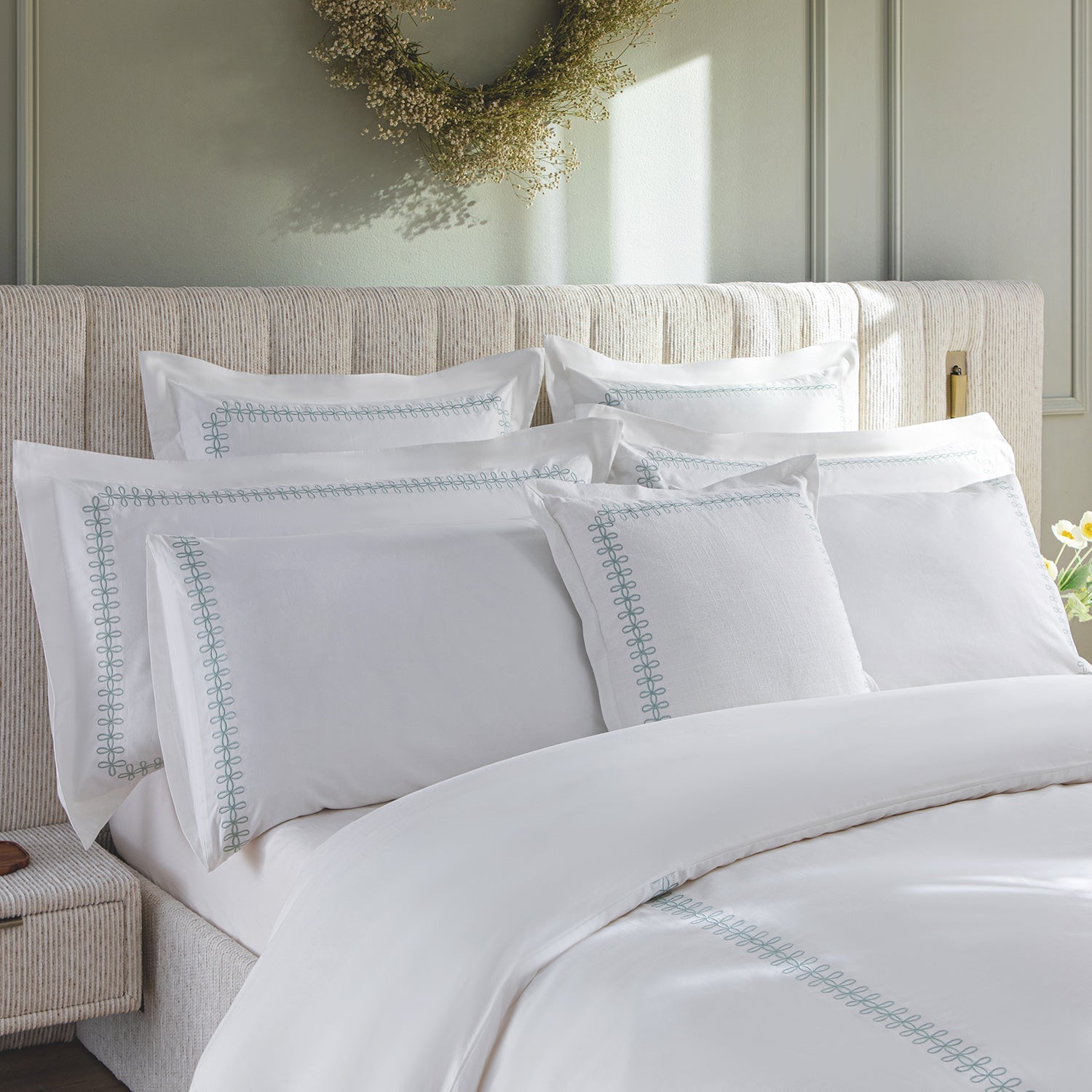 Milano Sea Spray Green Knot Embroidered 600 Thread Count Cotton Sateen Duvet Set