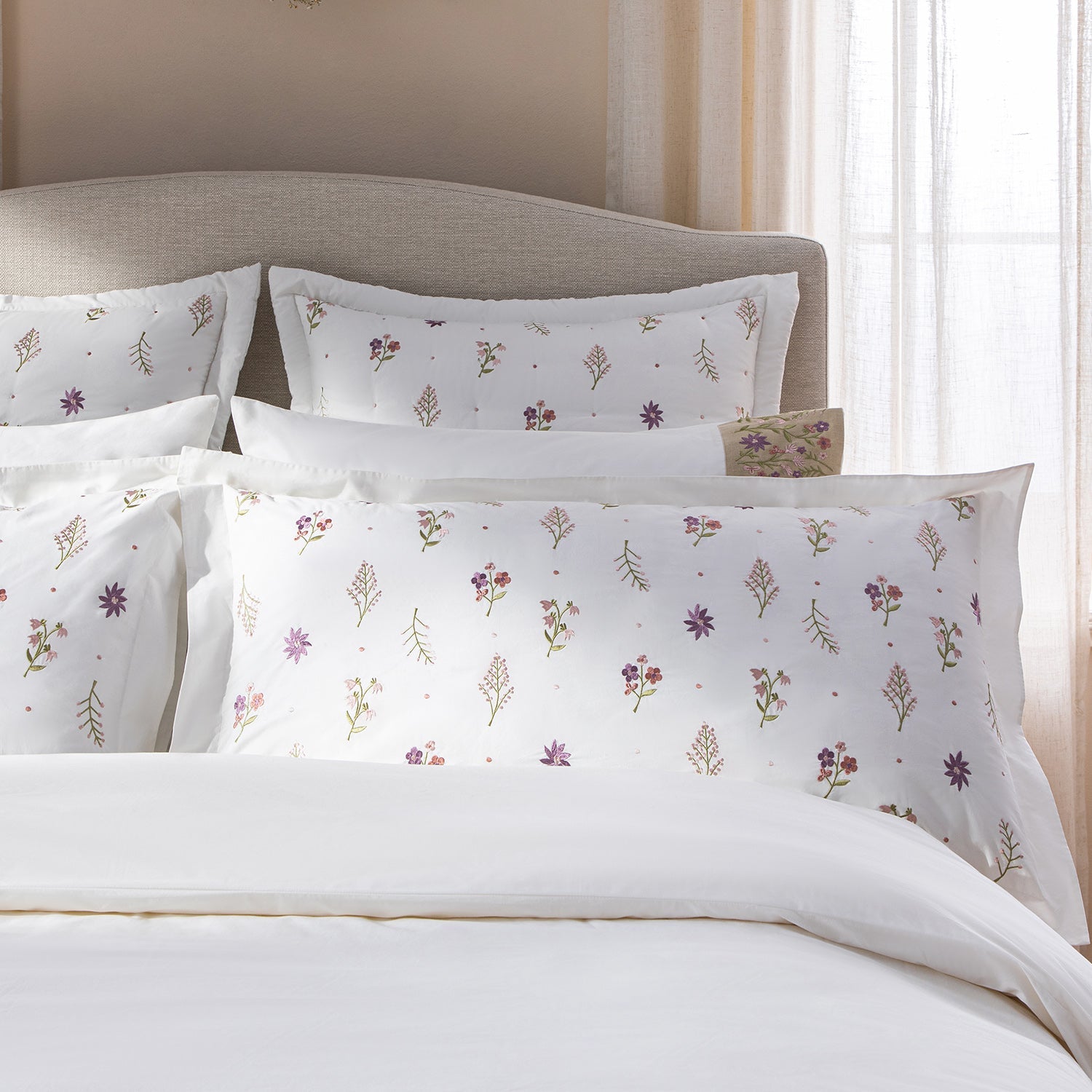Evelyn Wildflower Embroidered 300 Thread Count Cotton Percale King Size Oxford Pillowcases - Pair
